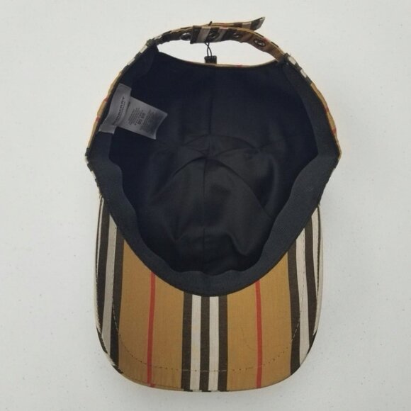 Burberry Vintage Baseball Cap - Classic Design - Picture 2 of 3